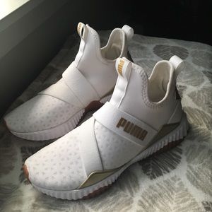 Puma Defy Mid Varsity sneaker